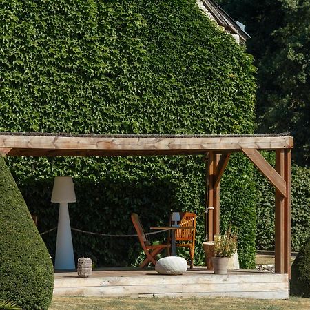 Domaine De La Limetiere Hotel Neuvy-le-Roi Екстериор снимка