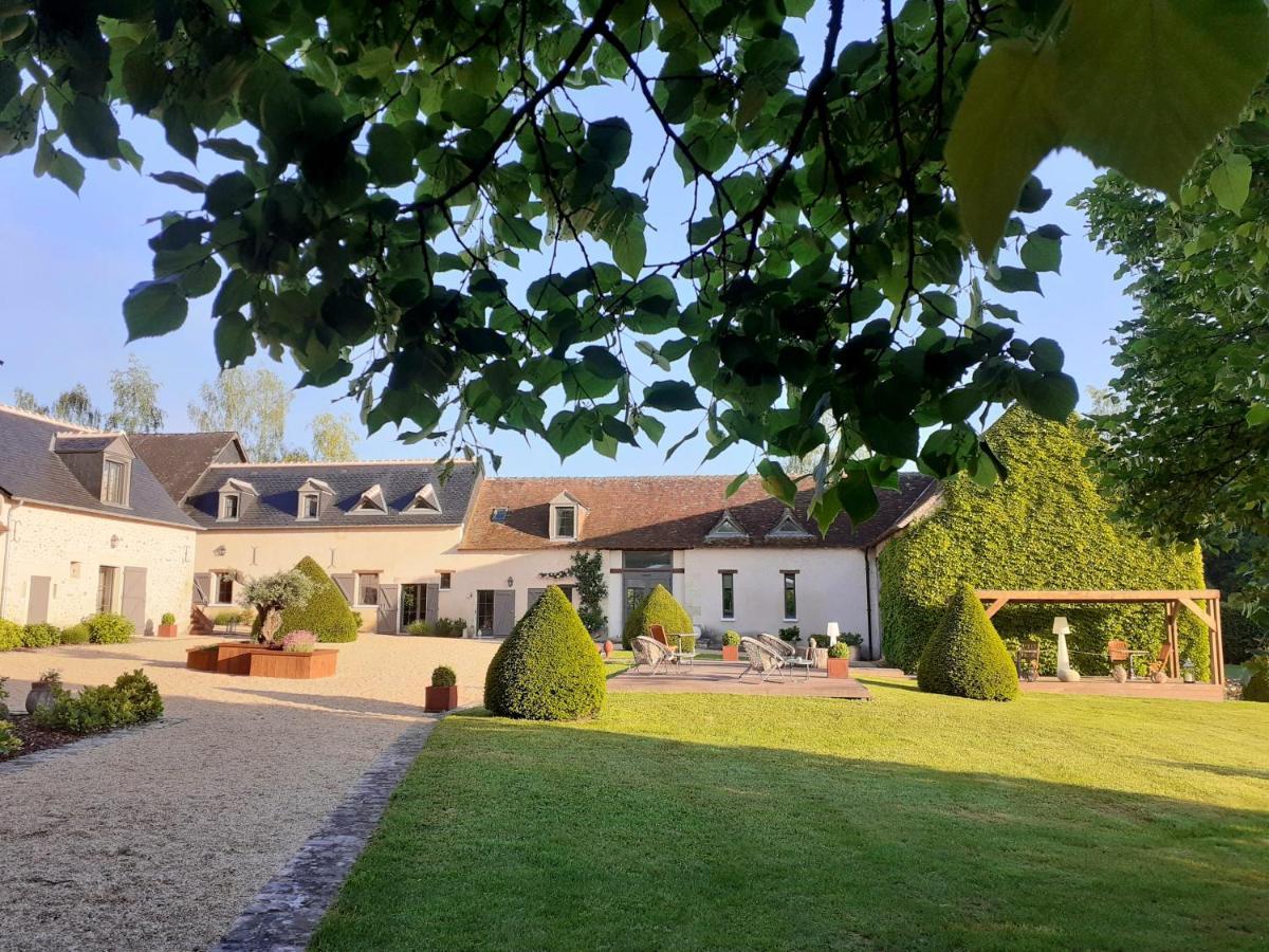 Domaine De La Limetiere Hotel Neuvy-le-Roi Екстериор снимка