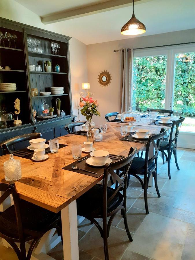 Domaine De La Limetiere Hotel Neuvy-le-Roi Екстериор снимка