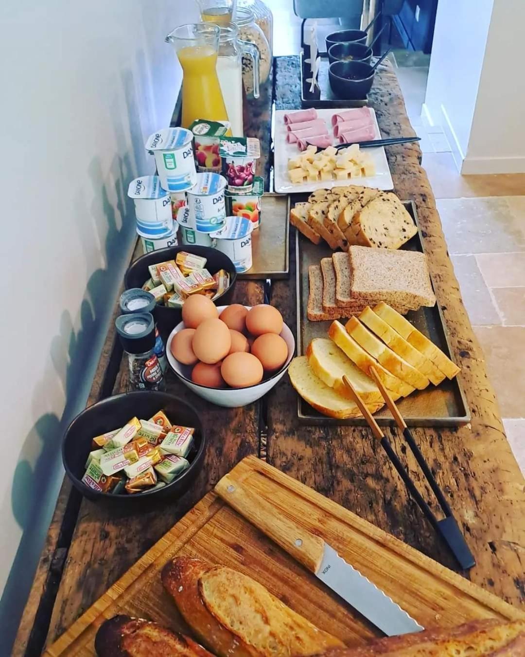 Domaine De La Limetiere Hotel Neuvy-le-Roi Екстериор снимка